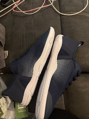 Hike footwear shoes size 9-9.5